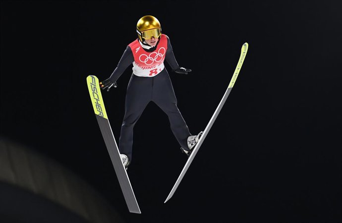Archivo - 07 February 2022, China, Zhangjiakou: Germany's Selina Freitag competes in the 1st round of the mixed team Ski Jumping event at the National Ski Jumping Center during Beijing 2022 Winter Olympic Games. Photo: Angelika Warmuth/dpa