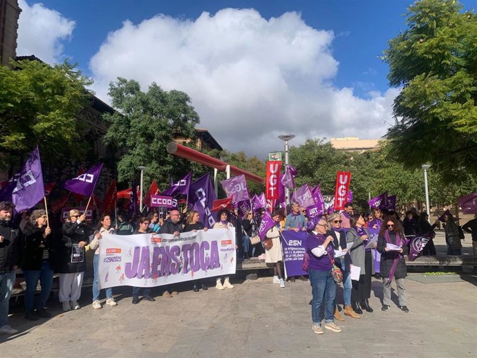 Concentración de CCOO y UGT por el 25N