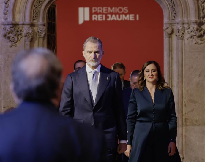 El Rei Felip VI durant l'acte de lliurament dels Premis Jaume I
