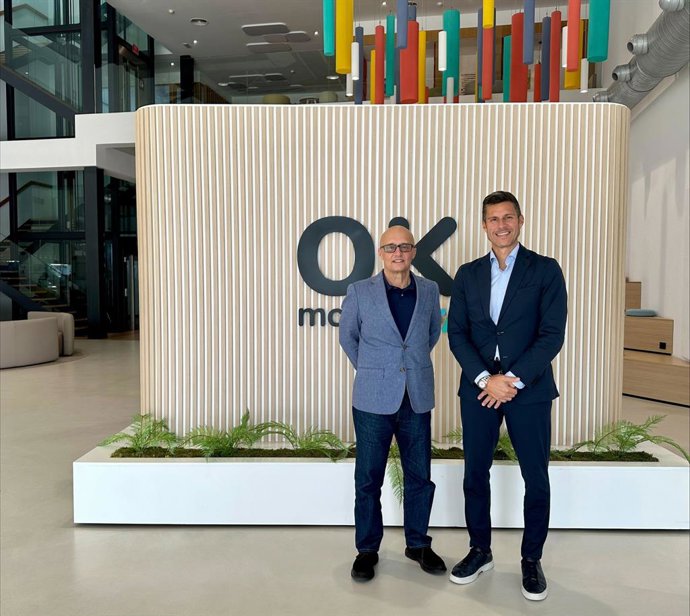 Richard Clark (Air Europa) y Othman Ktiri (OK Mobility)