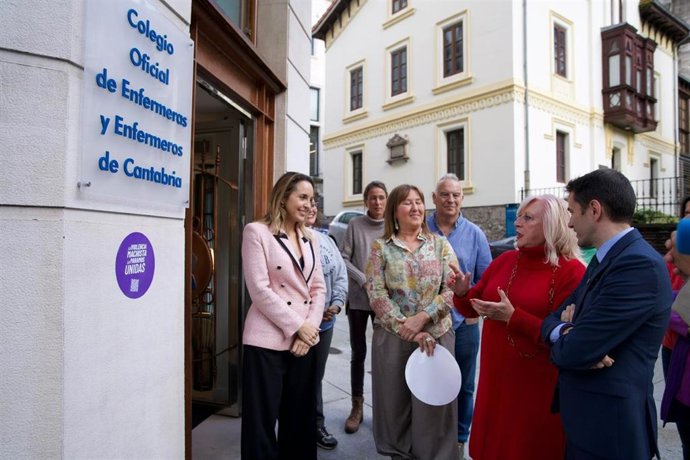 El Colegio de Enfermería de Cantabria, distinguido como Punto Violeta