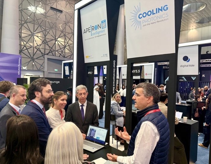 Estand de MWCapital Barcelona en el MWC Doha (Catar).