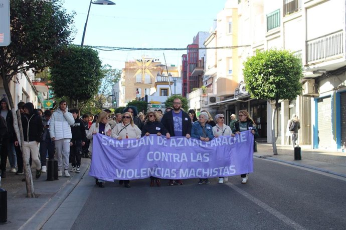 Marcha por el 25N en San Juan, dentro de los actos municipales para prevenir la violencia machista.