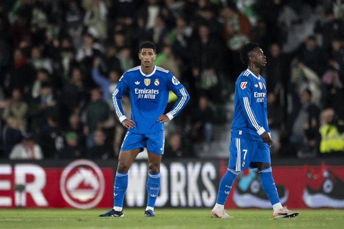 Jude Bellingham of Real Madrid CF laments during the Spanish league, La Liga EA Sports, football match played between Elche CF and Real Madrid C.F. at Manuel Martinez Valero Stadium on November 23, 2025 in Elche, Spain.