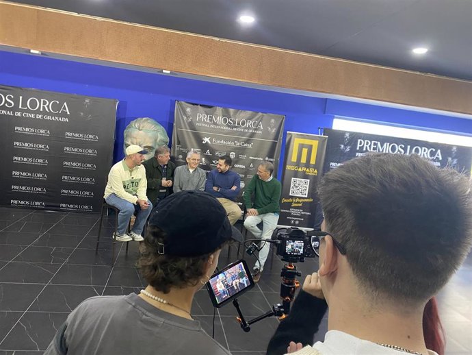 Iñaki Miramón ha participado en la atención a medios en los cines Megarama