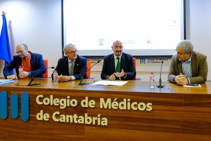 Pascual apuesta por "transformar" el modelo asistencial en el nuevo Plan de Salud de Cantabria 2025-29