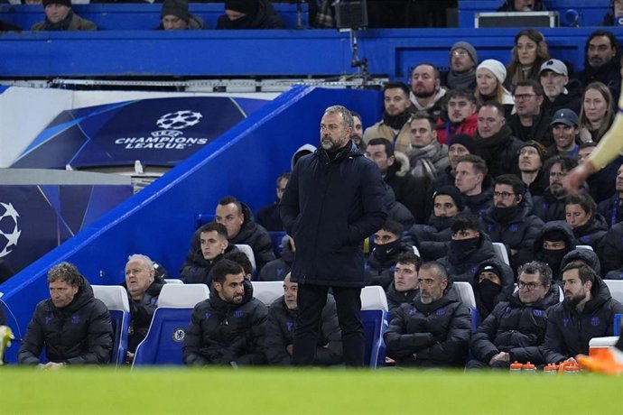 El entrenador del FC Barcelona, Hansi Flick, en Stamford Bridge