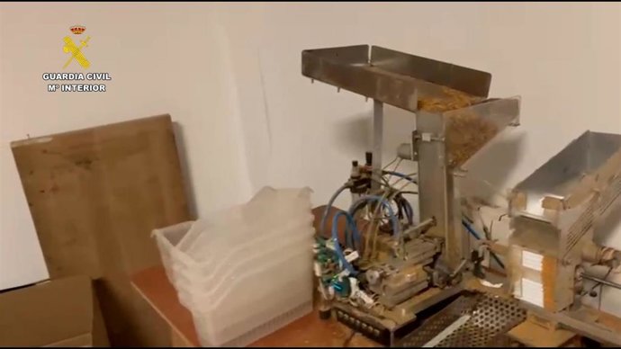 Maquina intervenida en la vivienda del investigado en Mancha Real