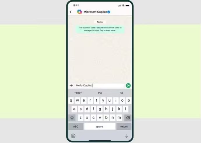Copilot en WhatsApp.