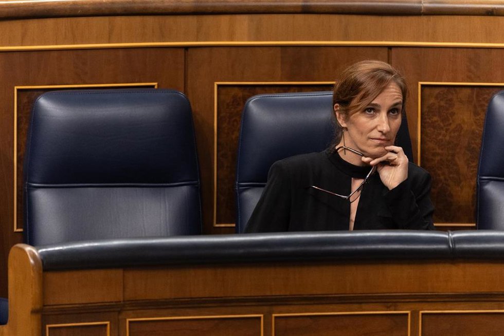 Archivo - La ministra de Sanidad, Mónica García, durante una sesión de control al Gobierno, en el Congreso 