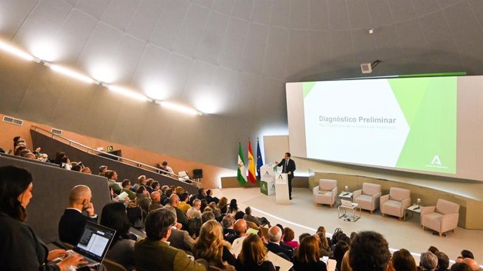 El consejero de Justicia, José Antonio Nieto, en un acto en el IAAP.