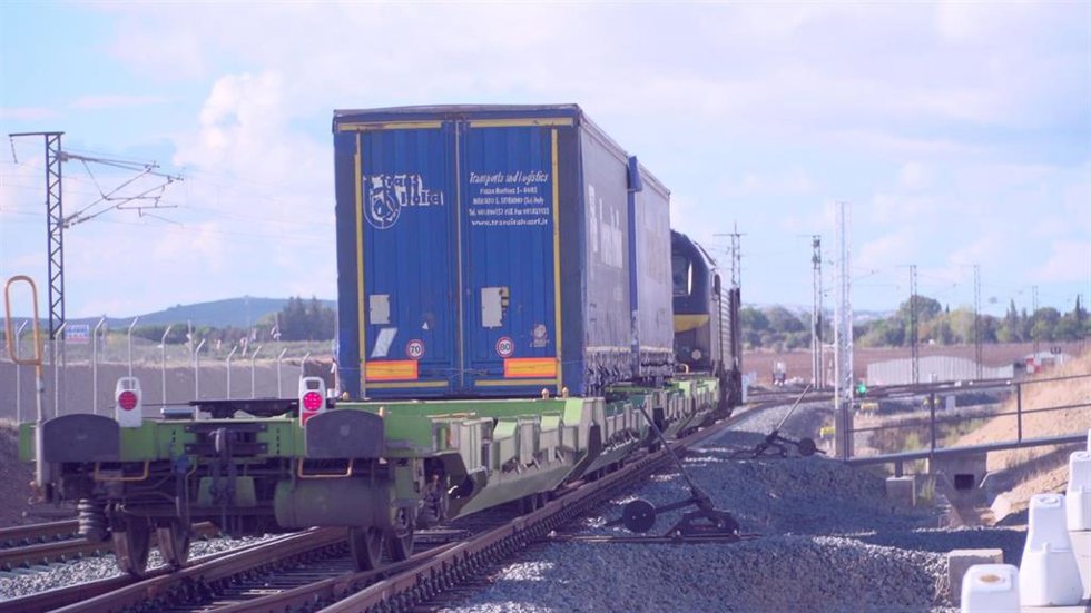 Adif realiza con éxito una simulación comercial de Autopista Ferroviaria entre Madrid y Extremadura