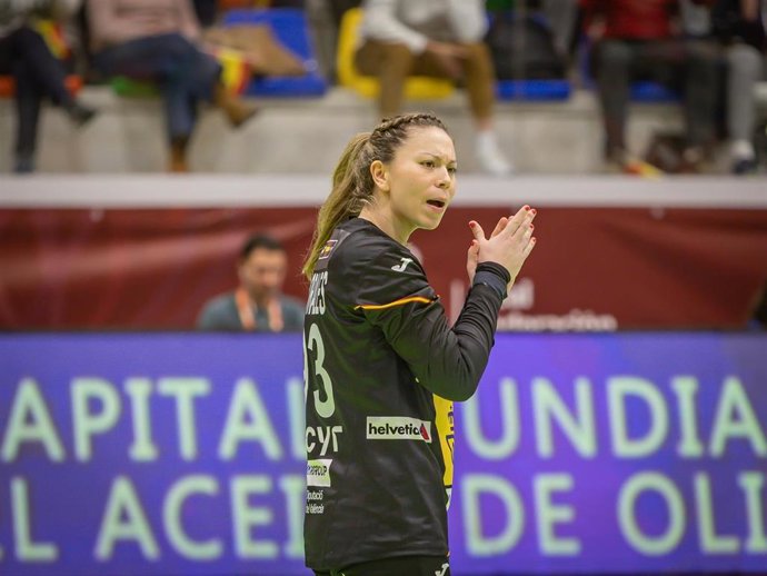 Archivo - La portera Nicole Morales en un partido con la selección