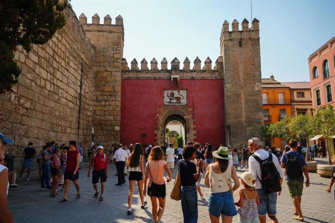 Archivo - Imágenes del Alcázar de Sevilla. A 21 de agosto de 2025 en Sevilla, Andalucía (España). 
