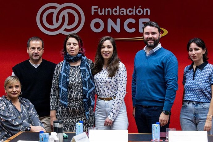 Fundación ONCE, Inserta Empleo y FELGTBI+ se unen para combatir la exclusión de las personas LGTBI+ con discapacidad