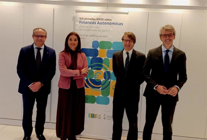 El consejero de Economía, Hacienda, Fondos Europeos y Transformación Digital, Luis Alberto Marín, junto con sus homólogos de Galicia, Miguel Corgos, Valencia, Ruth Merino y Castilla-La Mancha, Juan Alfonso Ruiz