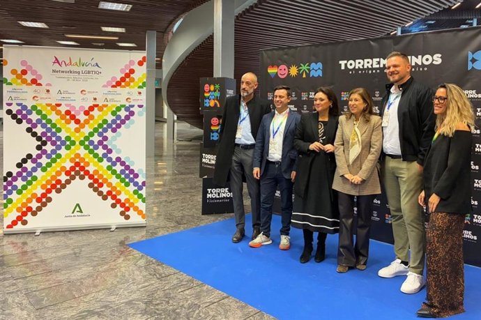 Alrededor de medio centenar de profesionales participan desde este miércoles en el foro Networking Andalucía LGBTIQ+ Torremolinos 2025, encuentro organizado por la Consejería de Turismo y Andalucía Exterior en la ciudad malagueña
