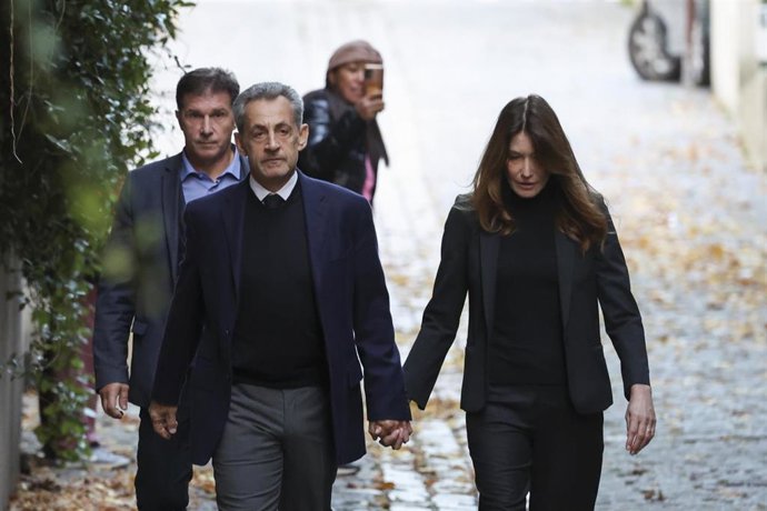 Archivo - Nicolas Sarkozy y su esposa, Carla Bruni.