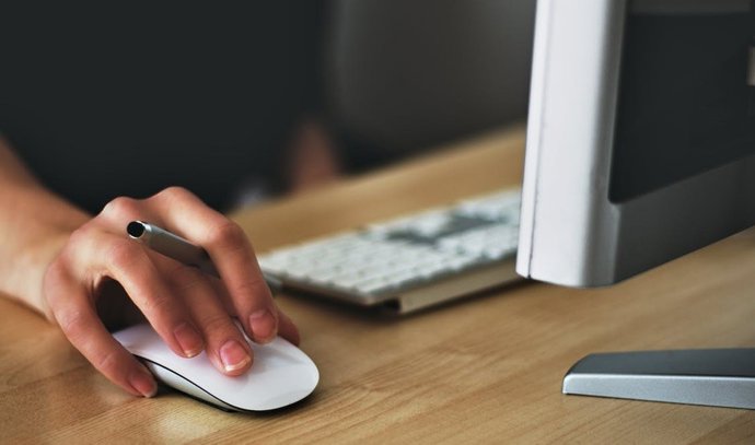 Archivo - Imagen de archivo de un ordenador.