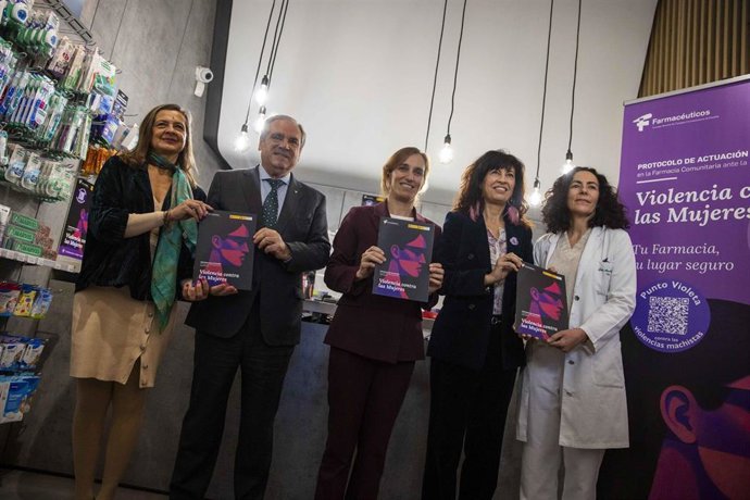Presentación 'Protocolo de Actuación de la Farmacia Comunitaria frente a la Violencia de Género'.