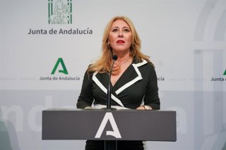 La consejera de Economía y portavoz del Gobierno andaluz, Carolina España, este miércoles en la rueda de prensa del Consejo de Gobierno. 