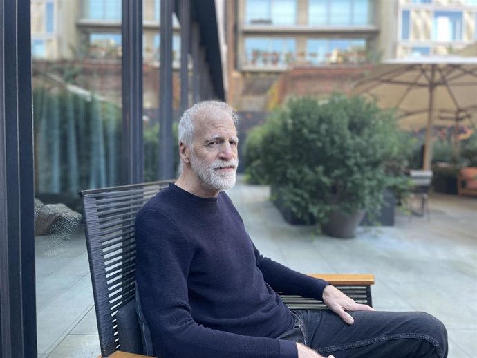 El escritor Richard Zenith, autor de 'Pessoa. Una biografía'