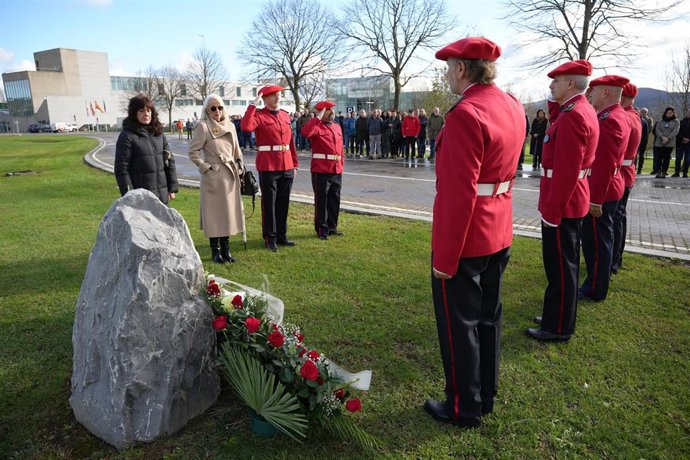 Homenaje de la Ertzaintza al sargento mayor Joseba Goikoetxea, asesinado por ETA en 1993.