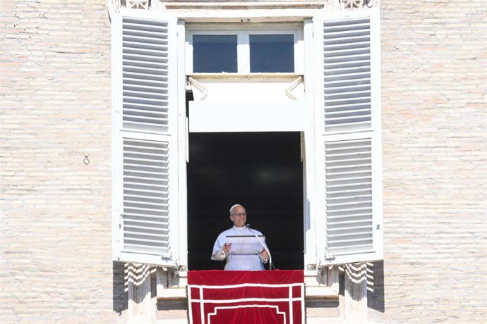 Archivo - September 21, 2025, Citta' Del Vaticano: Papa Leone XIV, durante l'Angelus in Piazza San Pietro, Citta' del Vaticano, 21 settembre 2025. ANSA/ALESSANDRO DI MEO - - - - - - - - - - - - - - - - - - - - - - - - - Pope Leo XIV during the Angelus pra