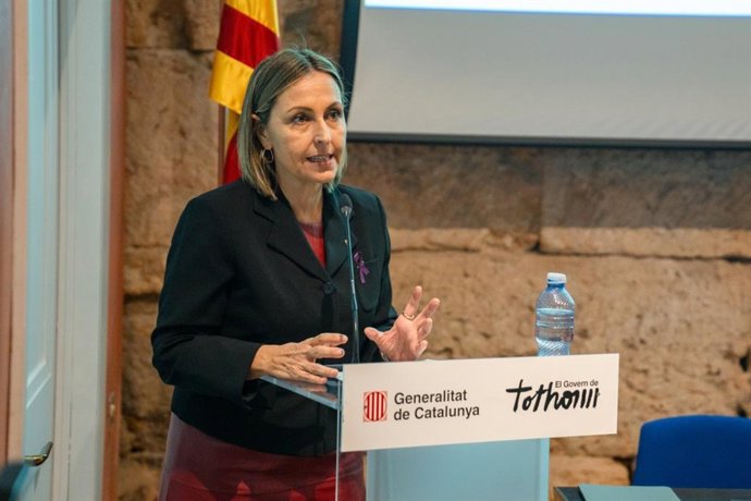 La consellera de Igualdad y Feminismo, Eva Menor, durante el acto por el 25N en Tarragona