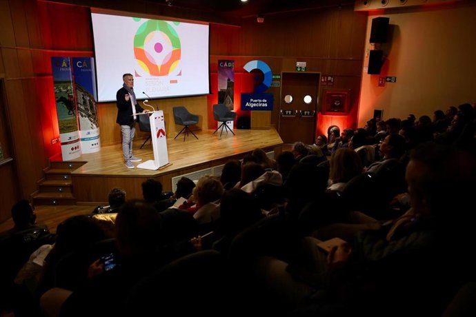 Representantes del Patronato de Turismo de la Diputación de Cádiz en una jornada en Algeciras donde ha presentado sus ejes estratégicos de acción para 2026,