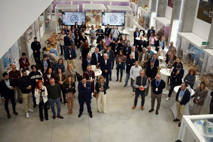 Asistentes al encuentro entre el tejido empresarial y los centros de investigación, durante la apertura de la jornada en la Universidad de Almería.