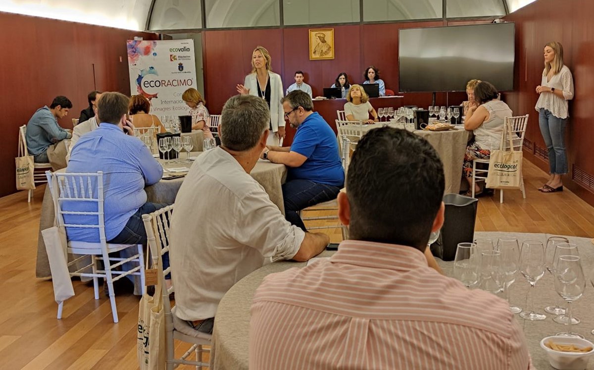 El Concurso de Vinos y Vinagres Ecológicos EcoRacimo supera las 200 catas con muestras de diez comunidades