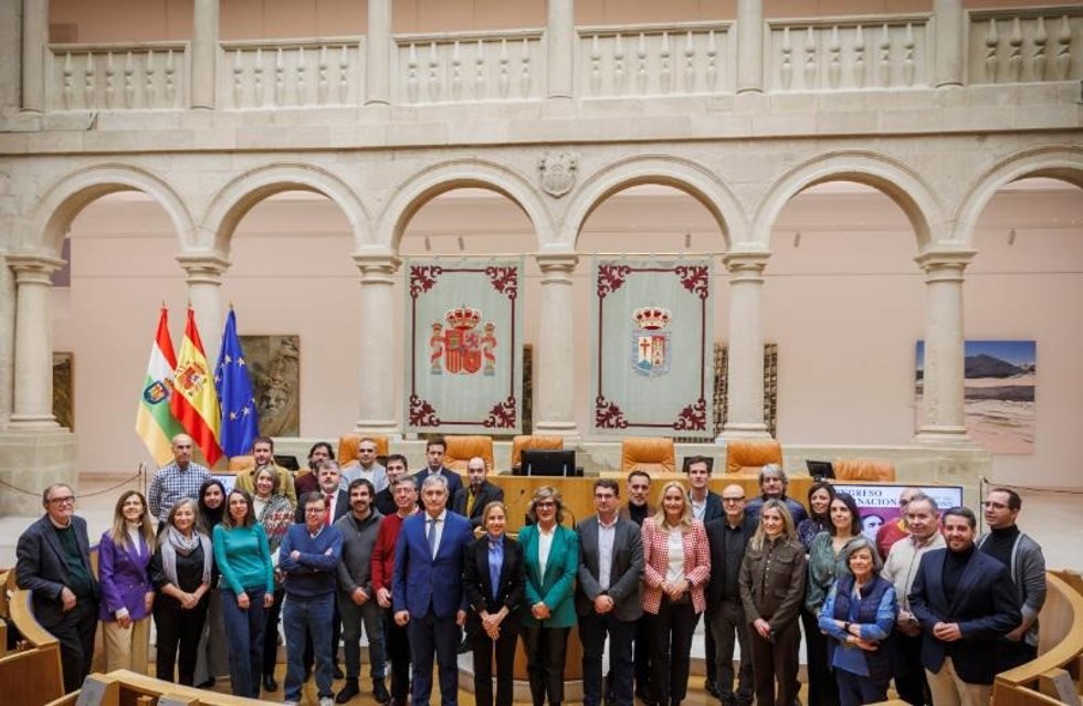 El consejero de Cultura, Turismo, Deporte y Juventud, José Luis Pérez Pastor, participa en la apertura institucional del Congreso Internacional Sagasta y su tiempo organizado por la Fundación Sagasta y el Instituto de Estudios Riojanos (IER)