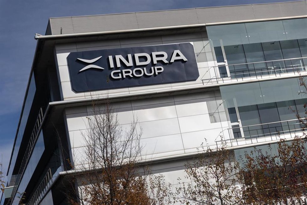 Fachada de la sede de Indra, a 25 de noviembre de 2025, en Alcobendas, Madrid (España).
