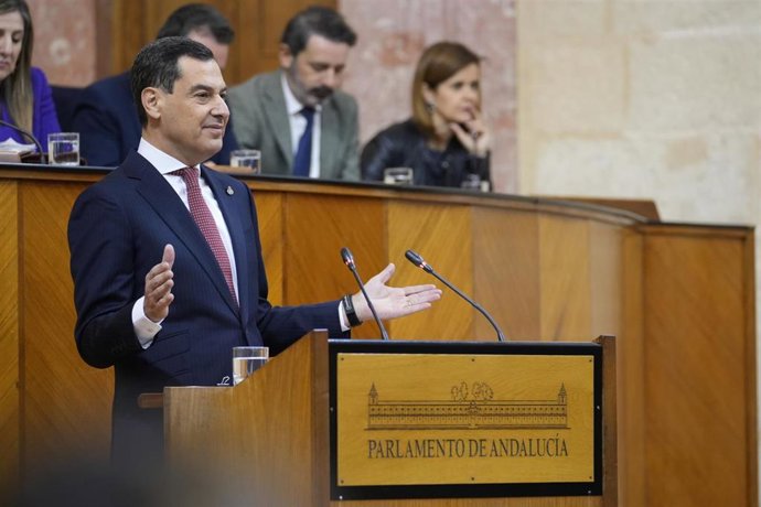 Archivo - El presidente de la Junta de Andalucía, Juanma Moreno durante su intervención en el Debate sobre el Estado de la Comunidad de 2024. (Foto de archivo).