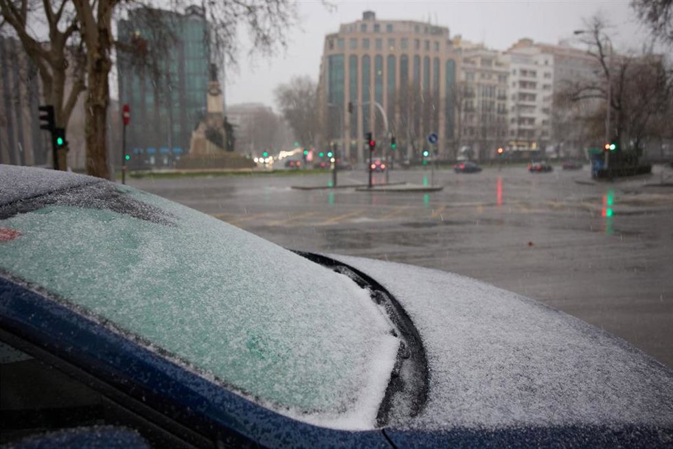 Archivo - Una fuerte granizada en el centro de Madrid, a 2 de marzo de 2024, en Madrid (España). 