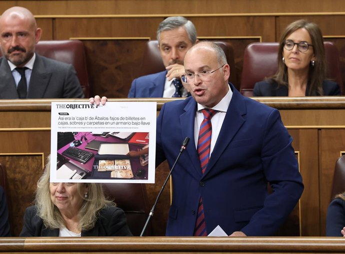 Archivo - Arquivo - O secretário-geral do PP, Miguel Tellado, durante uma sessão de controle ao Governo, no Congresso, em 15 de outubro de 2025, em Madri (Espanha). Sumar, Bildu e o BNG apoiam a convocação de greves e paralisações em apoio a Gaza com