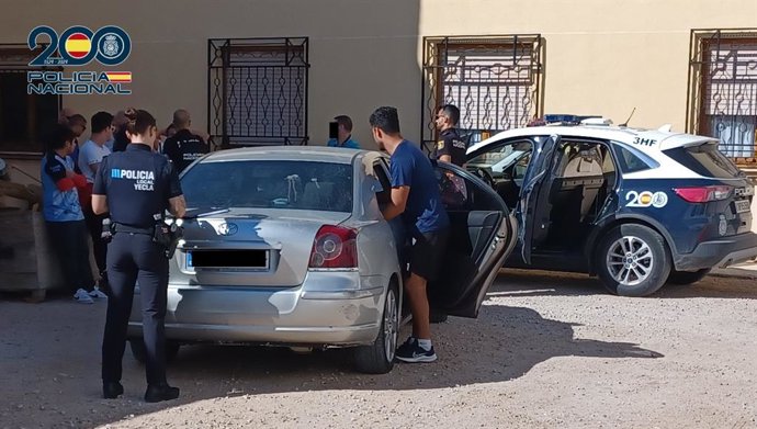 Policía Nacional detiene a cinco personas por explotación laboral de extranjeros