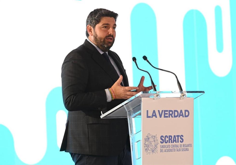 El presidente del Gobierno de la Región de Murcia, Fernando López Miras, participa en el Foro Horizonte 2027. Los retos del agua: la encrucijada del trasvase, organizado por el Diario La Verdad