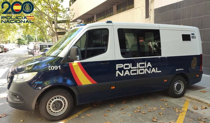 Vehículo de la Policía Nacional.