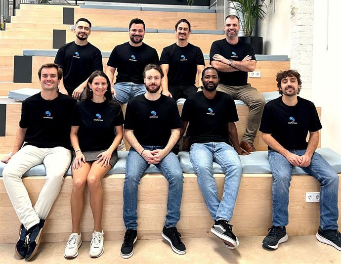 Equipo de Anyformat.