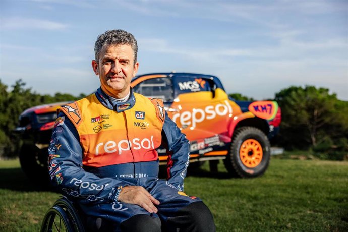 Archivo - El piloto español Isidre Esteve, del Repsol Toyota Rally Team.
