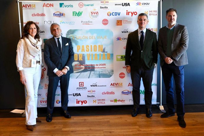 Carlos Martín y Rodrigo Rodríguez Hans, en la inauguración del encuentro profesional de agencias de viaje organizado por Aevise.