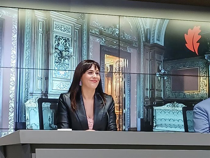 Archivo - La portavoz de la Diputación de Bizkaia, Leixuri Arrizabalaga, en rueda de prensa.