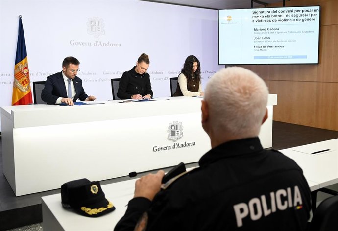 Roda de premsa de presentació del botó de seguretat aquest dijous