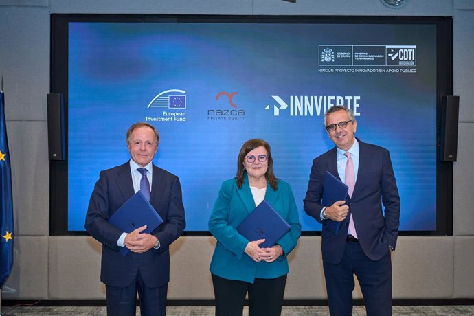 Carlos Carbó, presidente de Nazca; Teresa Riesgo, secretaria general de Innovación y presidenta de Innvierte; y Marco Marrone, Chief Investment Officer del FEI.