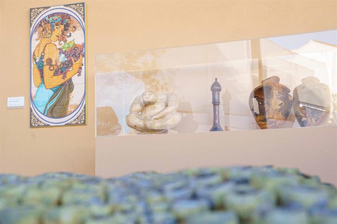 Fundación Unicaja repasa la historia de su Premio de Artesanía en una muestra en Ronda