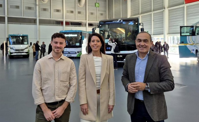 Alzaga, Domínguez y Paez en Ficoba.