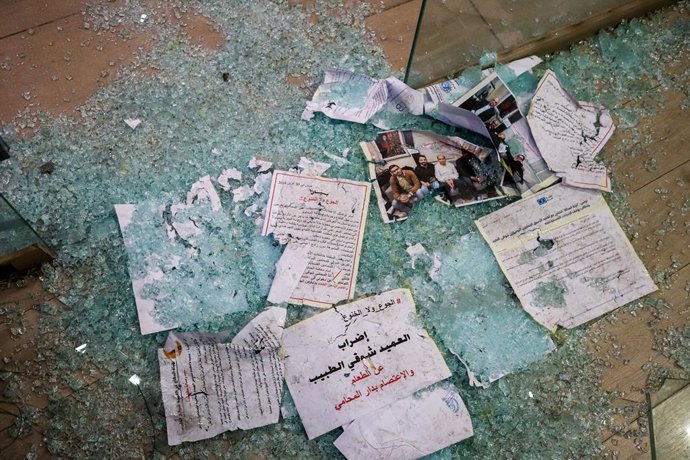 Archivo - May 13, 2024, Tunis, Tunisia: Tunis, Tunisia. 14 May 2024. Scenes from the bar association's headquarters in Tunis following a recent police raid at the building. Tunisian lawyers have protested and launched a nationwide strike over the arrest o