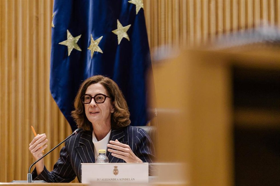 Archivo - La presidenta de la Asociación Española de Banca (AEB), Alejandra Kindelán, participa en una jornada parlamentaria organizada por el Grupo Sumar sobre el sector bancario, en el Congreso de los Diputados, a 5 de junio de 2025, en Madrid (España